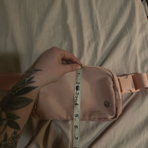 BUNDLE Lululemon Everywhere Belt Bag Black Pink Zip Fanny Pack Purse Logo - Picture 10 of 11